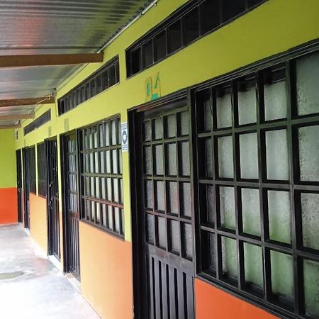 Posada La Tranquilidad Villavieja Ngoại thất bức ảnh