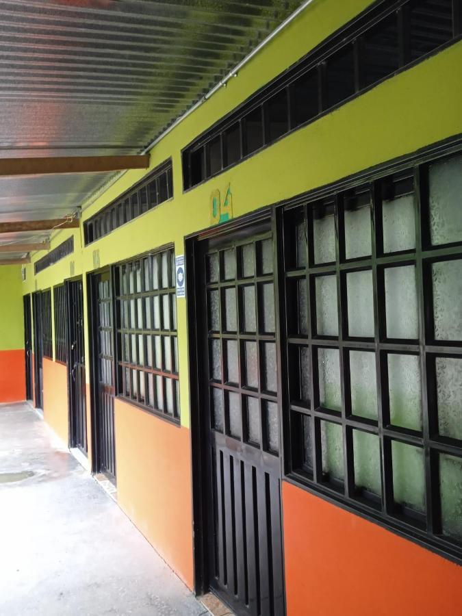 Posada La Tranquilidad Villavieja Ngoại thất bức ảnh