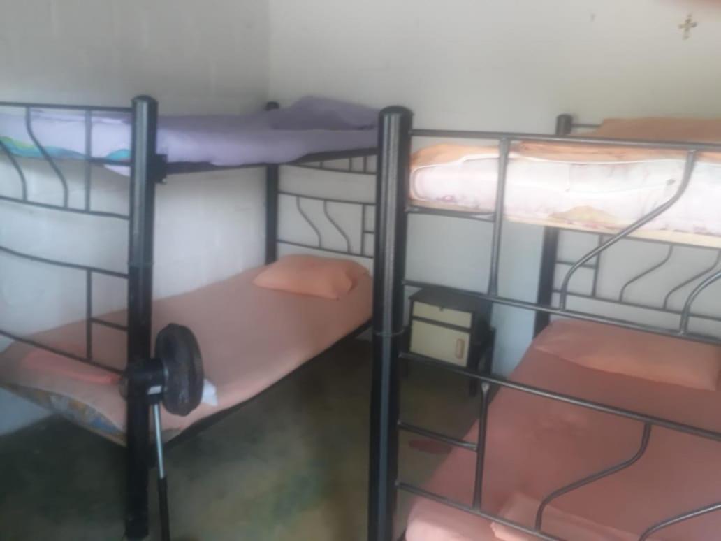 Posada La Tranquilidad Villavieja Ngoại thất bức ảnh