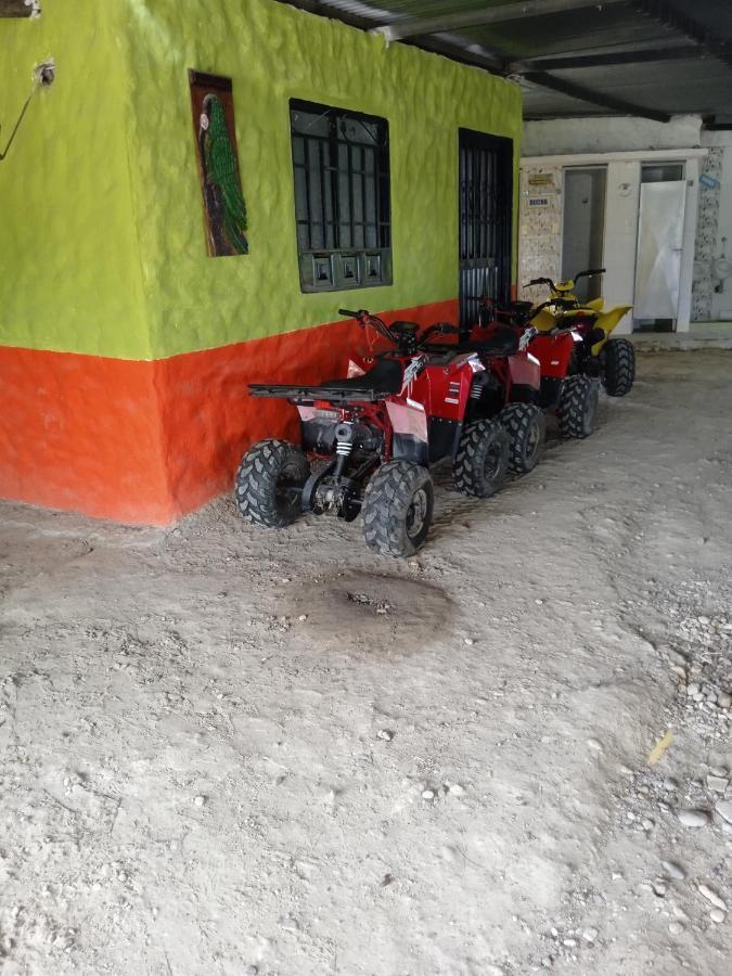 Posada La Tranquilidad Villavieja Ngoại thất bức ảnh